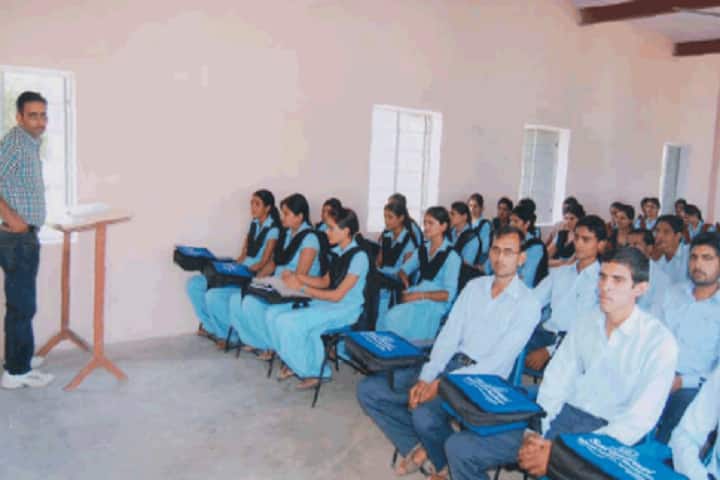 Saraswati Shikshak Prashikshan Mahavidyalaya campus in Sikar, Rajasthan, India — photo 3