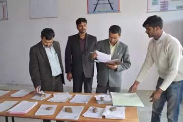 Maniram Verma Educational Institute campus in Faizabad, Uttar Pradesh, India — photo 3