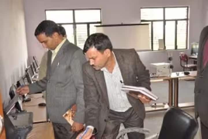 Maniram Verma Educational Institute campus in Faizabad, Uttar Pradesh, India — photo 5