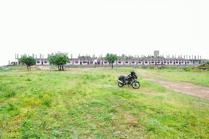 Sri Sadguru Bandayappa Swamy College of Education campus in Nizamabad, Telangana, India — photo 3
