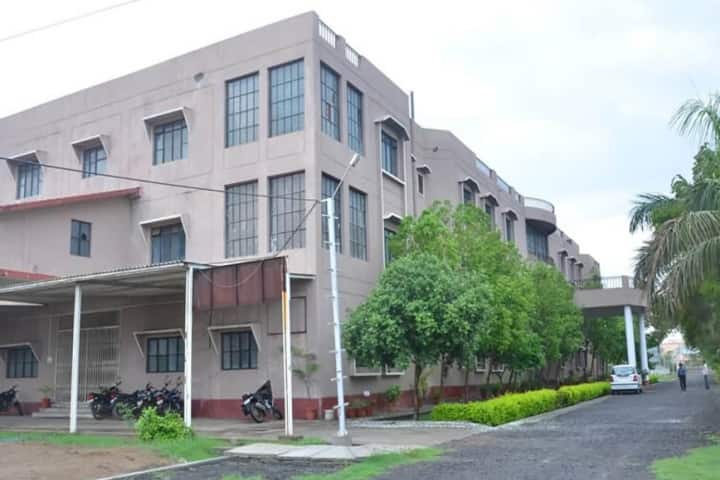 Adarsh Shikshan Prasarak Mandal's KT Patil College of Education campus in Osmanabad, Maharashtra, India — photo 1