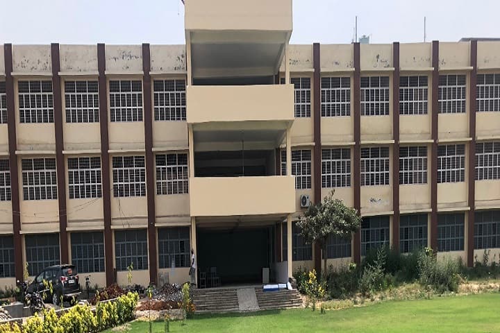 Lakhmi Chand Patwari College of Education campus in Baghpat, Uttar Pradesh, India — photo 1