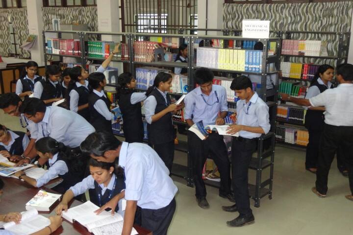 Carmel College of Engineering and Technology campus in Alappuzha, Kerala, India — photo 4