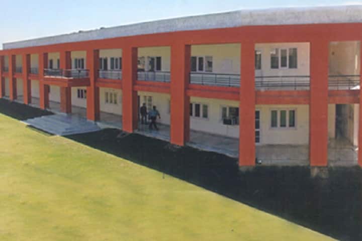 Sri Guru Nanak Dev Homoeopathic Medical College and Hospital campus in Ludhiana, Punjab, India — photo 1