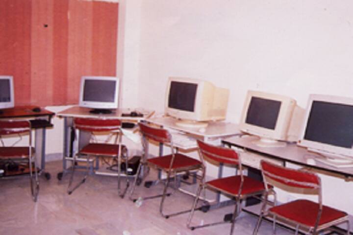 Sri Guru Nanak Dev Homoeopathic Medical College and Hospital campus in Ludhiana, Punjab, India — photo 5