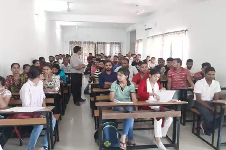 Swarnim Gujarat Sports University campus in Gandhinagar, Gujarat, India — photo 1