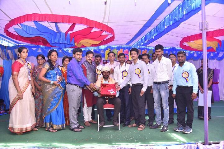 Smt Lakshmi S Nanavate B Ed College campus in Ballari, Karnataka, India — photo 5