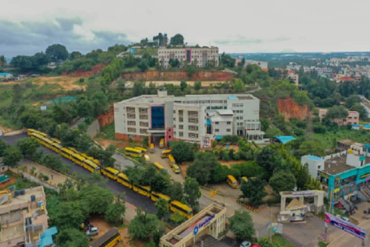Sapthagiri School of Nursing campus in Bengaluru, Karnataka, India — photo 1