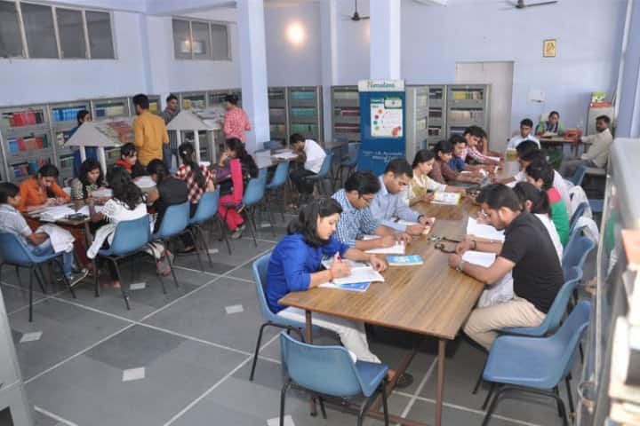 JD Ayurvedic Medical College and Hospital campus in Aligarh, Uttar Pradesh, India — photo 2