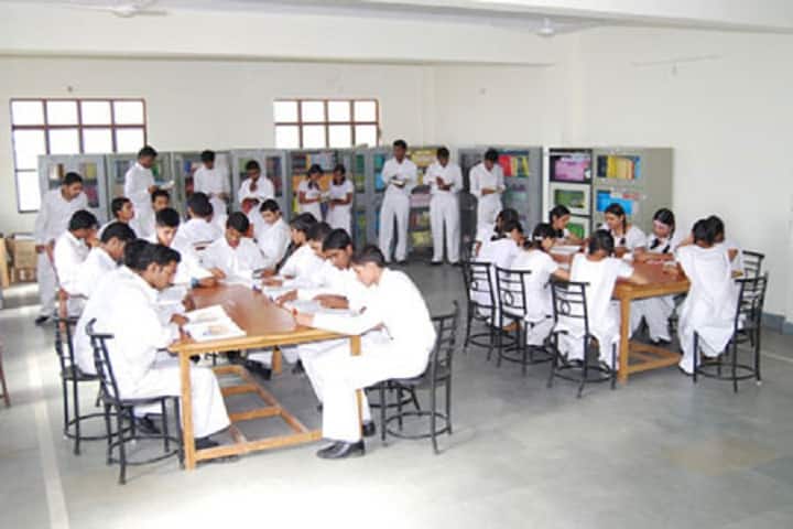 Rani Dullaiya Smriti Ayurved PG College and Hospital campus in Bhopal, Madhya Pradesh, India — photo 3
