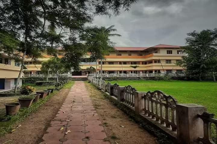 Mater Dei CMI College campus in Pathanamthitta, Kerala, India — photo 1