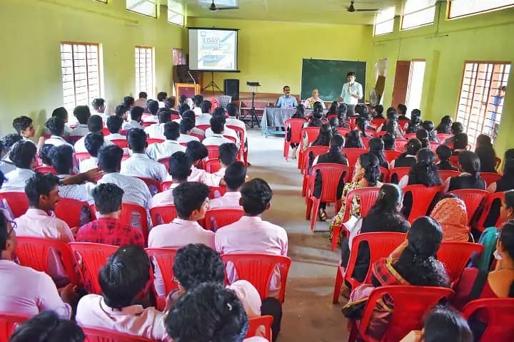 Mater Dei CMI College campus in Pathanamthitta, Kerala, India — photo 3