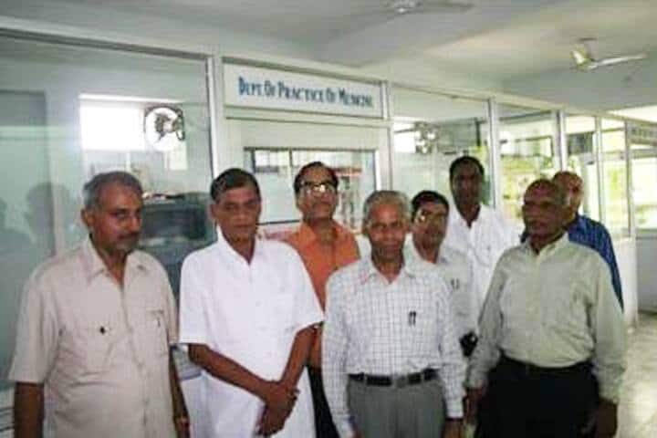 Sri Sainath Post Graduate Institute of Homoeopathy campus in Allahabad, Uttar Pradesh, India — photo 2