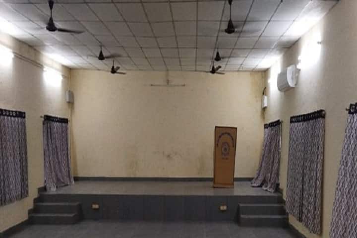 Sir CRR College of Education campus in Eluru, Andhra Pradesh, India — photo 3