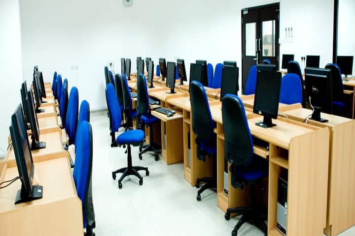 Ram Autar Singh College of Education campus in Banda, Uttar Pradesh, India — photo 3