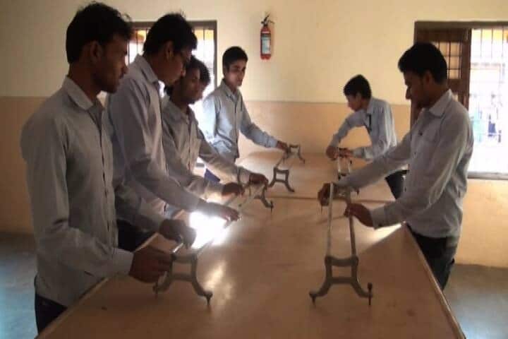 Saraswati Shiksha Mahavidyalaya campus in Mandsaur, Madhya Pradesh, India — photo 4
