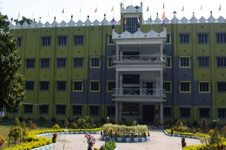 Tarifa Memorial Teachers Training College campus in Murshidabad, West Bengal, India — photo 2