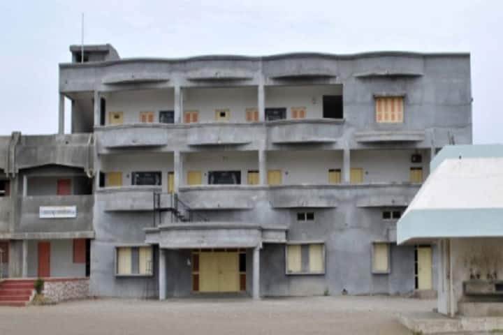 Gunwant Rao Deshmukh College of Education campus in Pusad, Maharashtra, India — photo 1