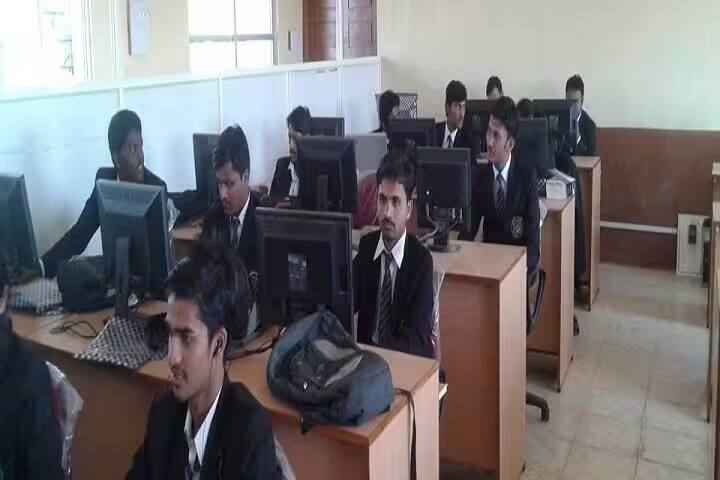 Raja Lakhamgouda Law College campus in Belgaum, Karnataka, India — photo 3