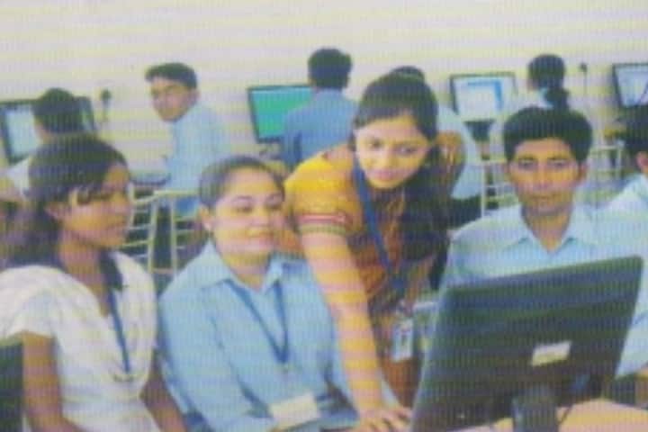 Shyama Shyam Teachers Training College campus in Agra, Uttar Pradesh, India — photo 3