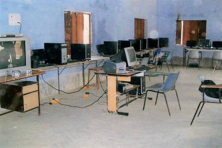Raj Narayan Pandey Law College campus in Sahson, Uttar Pradesh, India — photo 4