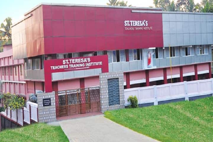 St Teresa's Teacher Training Institute campus in Kottayam, Kerala, India — photo 1