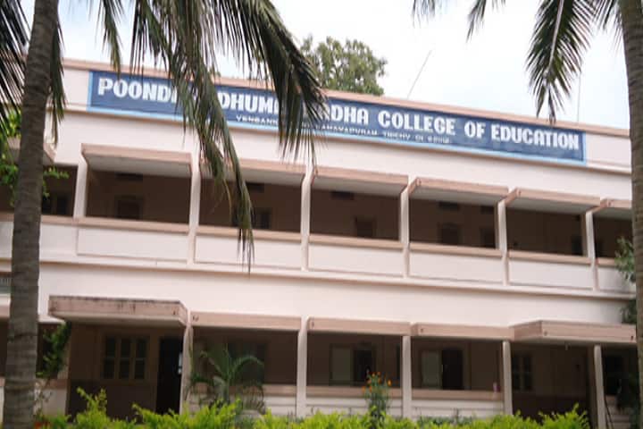 Poondi Pudhumai Madha College of Education campus in Tiruchirappalli, Tamil Nadu, India — photo 1