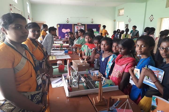 Poondi Pudhumai Madha College of Education campus in Tiruchirappalli, Tamil Nadu, India — photo 3