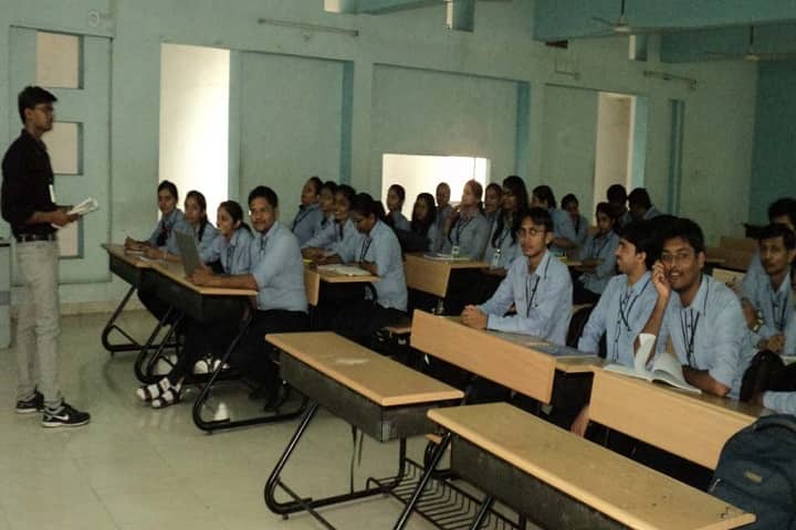 Shrimad Rajchandra Institute of Management and Computer Application campus in Surat, Gujarat, India — photo 2