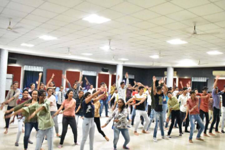Shrimad Rajchandra Institute of Management and Computer Application campus in Surat, Gujarat, India — photo 6