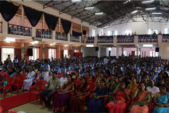 Carmel College campus in Thrissur, Kerala, India — photo 2