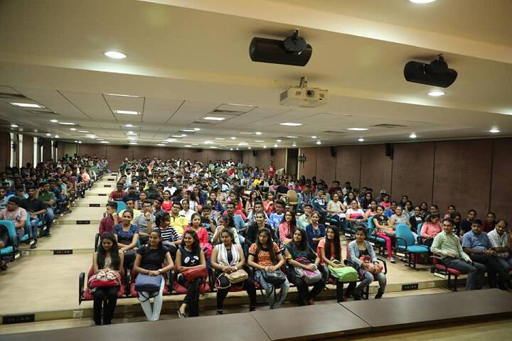 Smt Chandaben Mohanbhai Patel Institute of Computer Applications campus in Anand, Gujarat, India — photo 4
