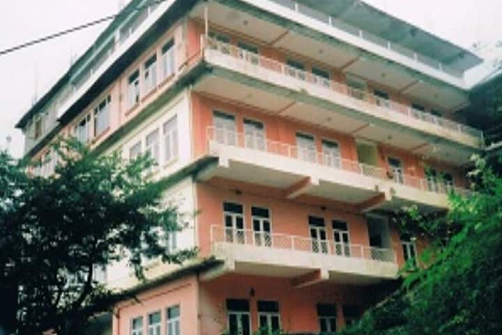 Modern Nursing College campus in Shimla, Himachal Pradesh, India — photo 1