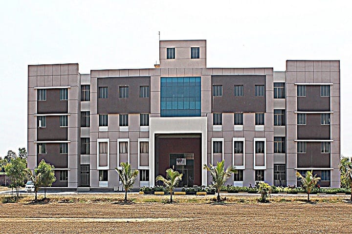 Diwaliba Polytechnic campus in Mahuva, Gujarat, India — photo 1