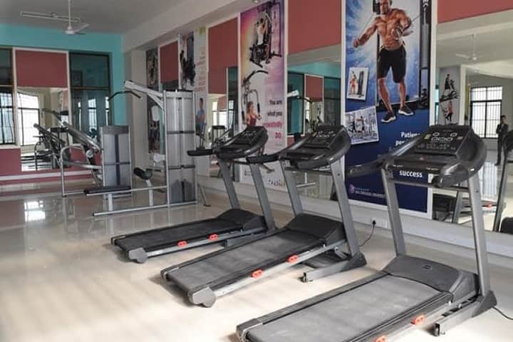 Diwaliba Polytechnic campus in Mahuva, Gujarat, India — photo 4