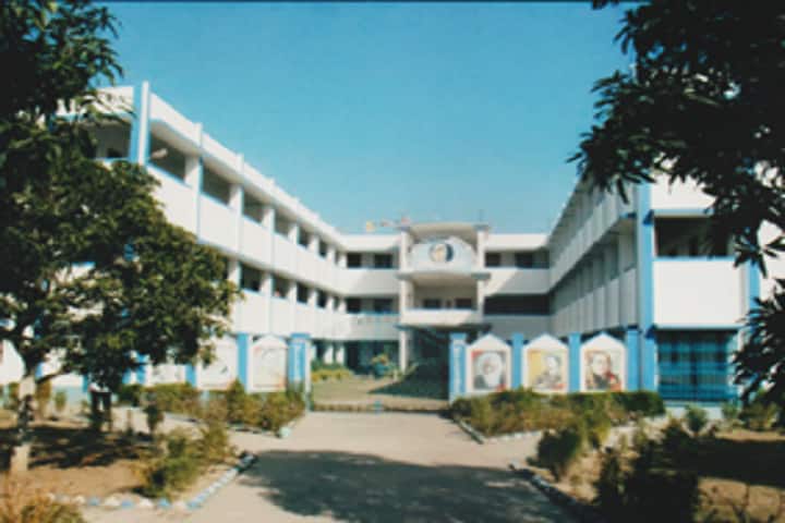 Mother Teresa Teacher Training College campus in Azimganj, West Bengal, India — photo 2