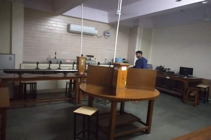 Rajdhani College campus in New Delhi, Delhi, India — photo 6