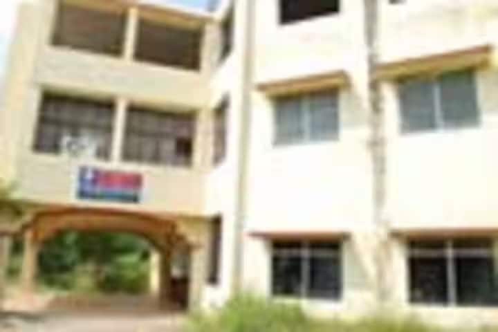 SMR College of Education campus in Pudukkottai, Tamil Nadu, India — photo 1