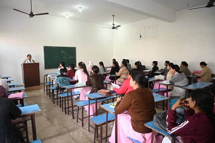 Rajat Women's College of Education and Management campus in Lucknow, Uttar Pradesh, India — photo 6