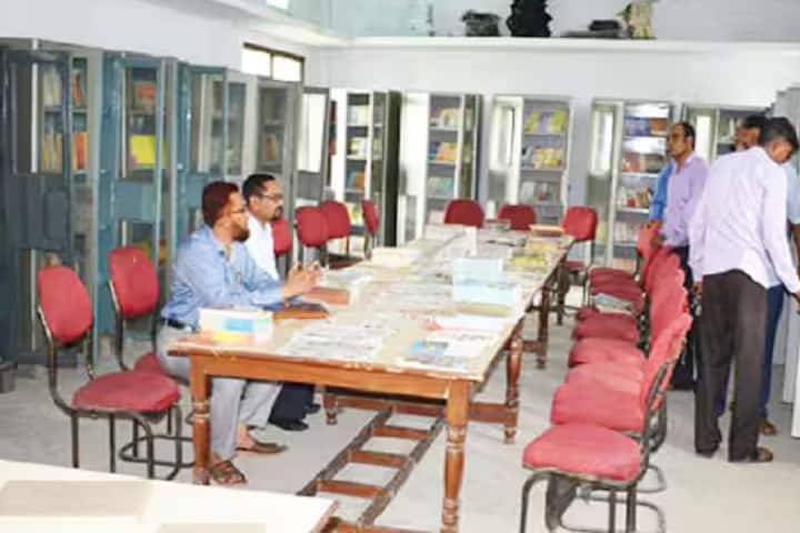 Shri Hanumat Shikshan Sansthan campus in Sultanpur, Uttar Pradesh, India — photo 3