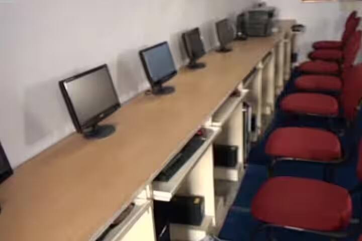 Shri Hanumat Shikshan Sansthan campus in Sultanpur, Uttar Pradesh, India — photo 6