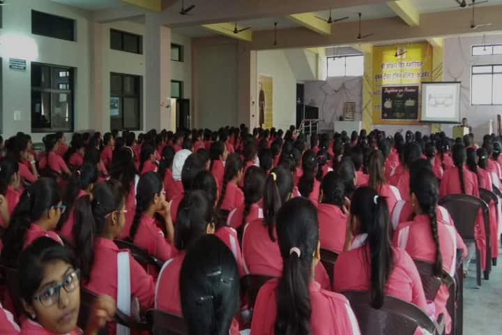 Gyan Kanwar Girls Teachers Training College campus in Ajmer, Rajasthan, India — photo 2