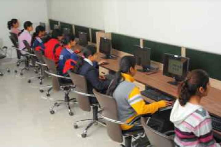 Gyan Kanwar Girls Teachers Training College campus in Ajmer, Rajasthan, India — photo 5