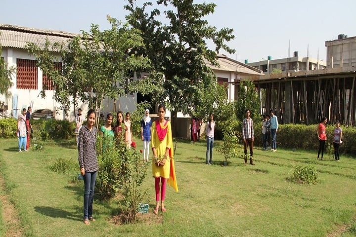 Rayat Bahra University School of Pharmaceutical Sciences campus in Mohali, Punjab, India — photo 1