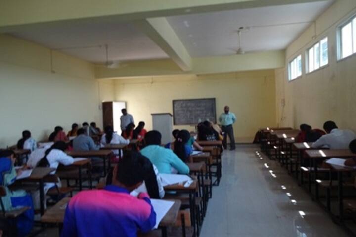 Shri Dnyaneshwar Shikshan Prasarak Mandal's Yamunabai Kurhe B Ed College campus in Ahmednagar, Maharashtra, India — photo 5