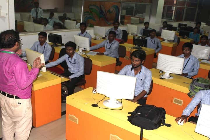 Hi-Tech Institute of Technology campus in Bhubaneswar, Odisha, India — photo 5