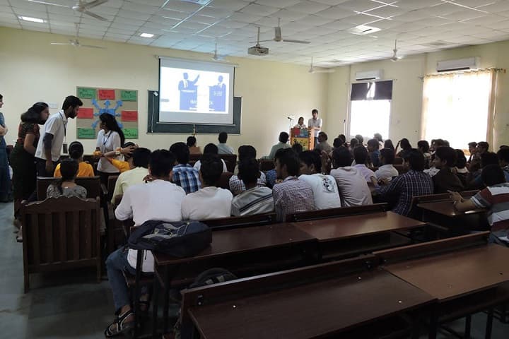 Deshbandhu College campus in New Delhi, Delhi, India — photo 3
