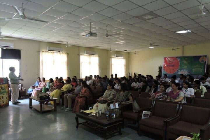 Deshbandhu College campus in New Delhi, Delhi, India — photo 4