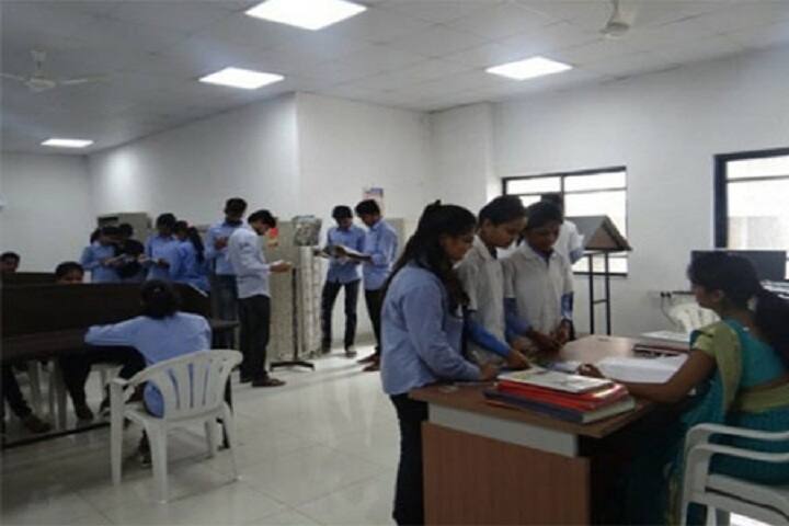 Pravara Rural Education Society's Institute of Pharmacy campus in Loni, Maharashtra, India — photo 6