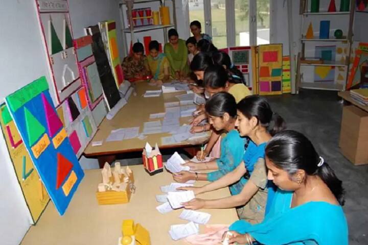 Murti Devi Memorial B Ed College campus in Sri Ganganagar, Rajasthan, India — photo 5
